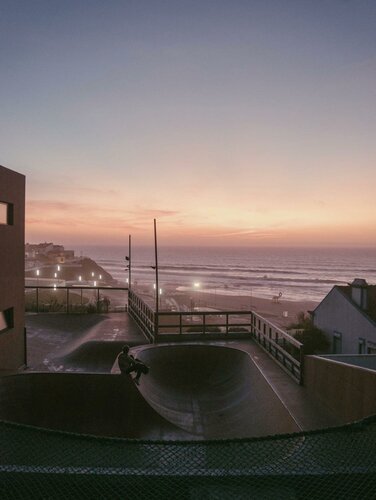 Гостиница Noah Surf House Portugal в Округе Лиссабон