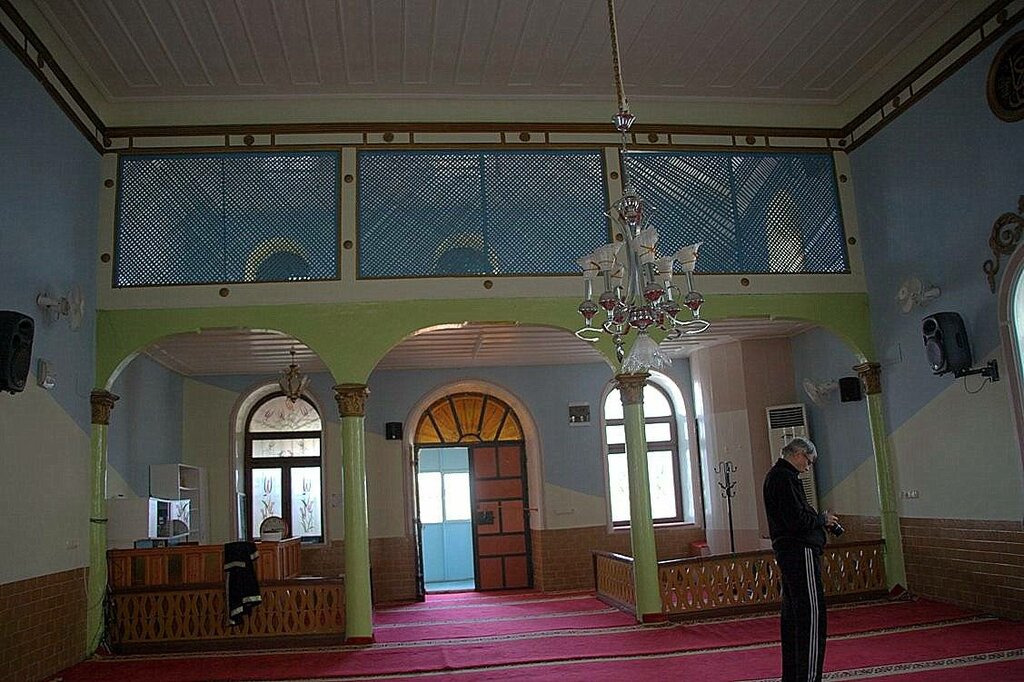 Mosque Kulaksiz Mosque, Bergama, photo