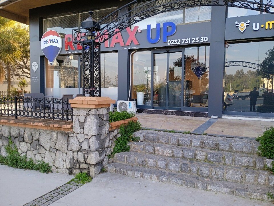 Real estate agency Re/Max, Izmir, photo