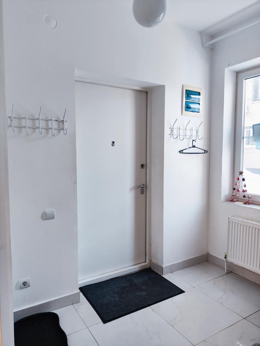 Фото Белоснежный дом в историческом центре