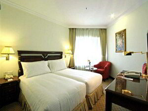 Гостиница Hotel The Royal Plaza