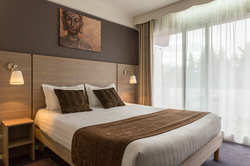 Гостиница Hotel The Originals Grenoble Sud Villancourt