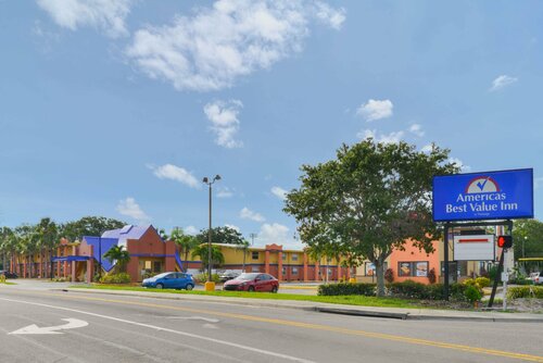 Гостиница Americas Best Value Inn Sarasota Downtown