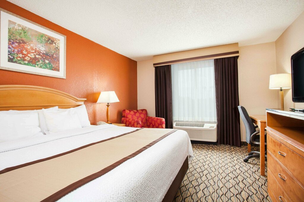 Hotel Baymont by Wyndham Madison Heights Detroit Area, State of Michigan, photo