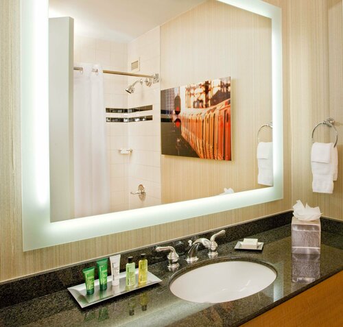 Гостиница Hilton Newark Airport в Элизабет