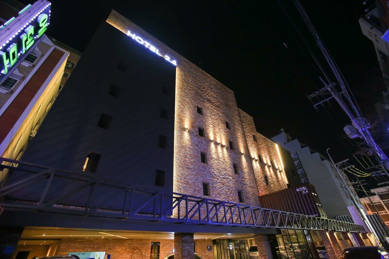 Гостиница Hotel 2.4 в Сеуле