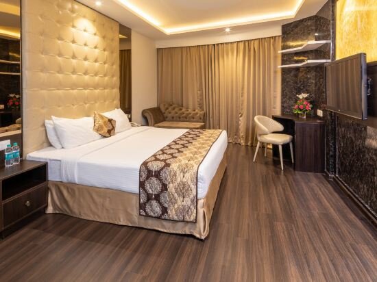 Фото Goldfinch Hotel Mangalore