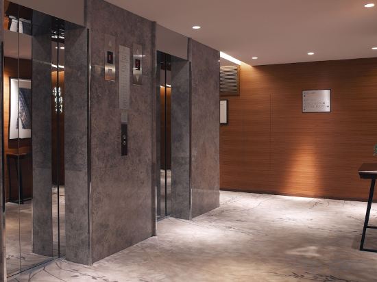 Фото Renaissance Paris Republique Hotel