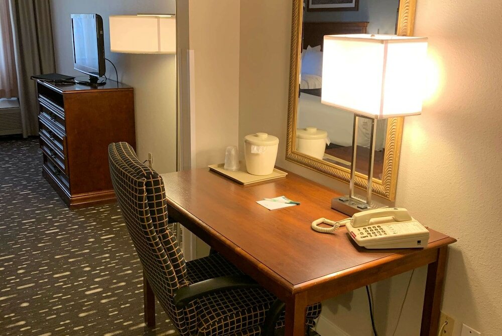 Фото Wingate by Wyndham Brighton