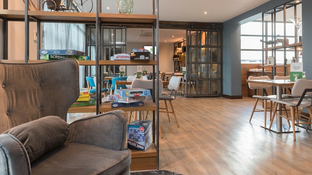 Фото Holiday Inn Manchester-Central Park, an Ihg Hotel