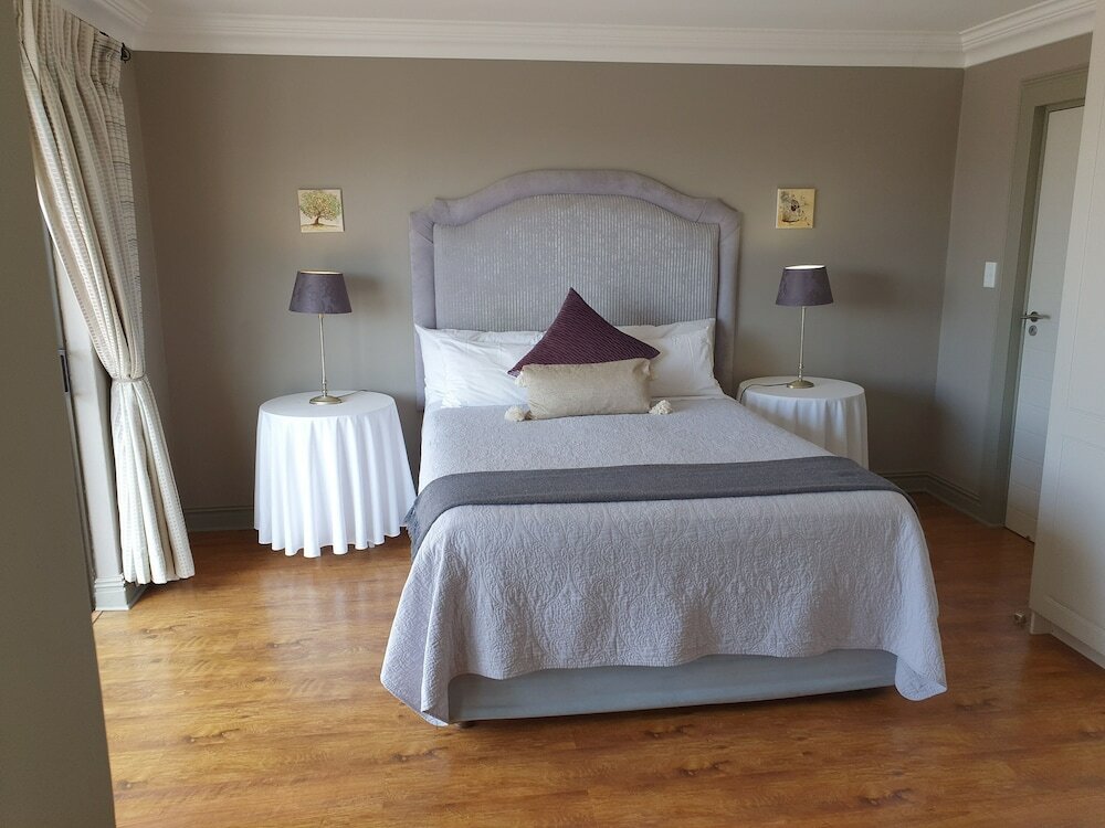 Фото Alabaster Box B&b