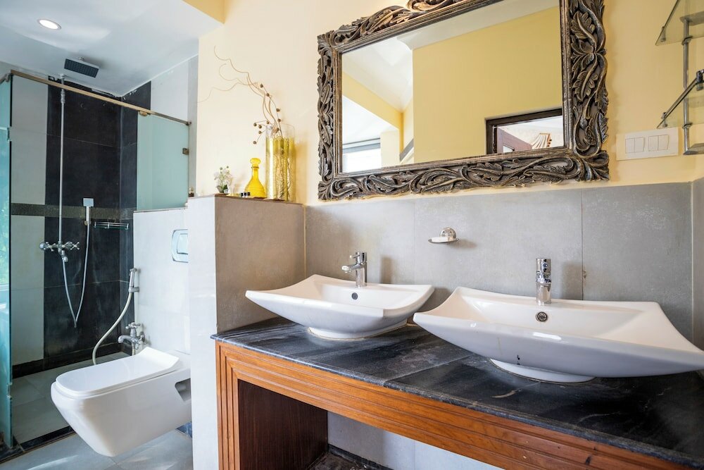 Фото Stone Wood River Front