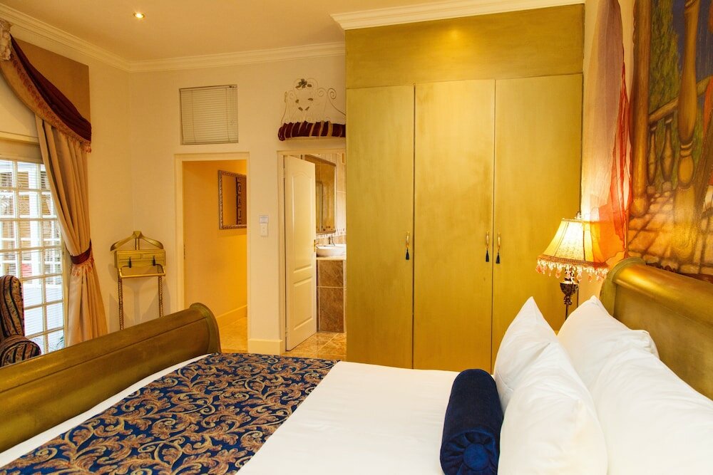 Фото The Angel’s Place Boutique Hotel