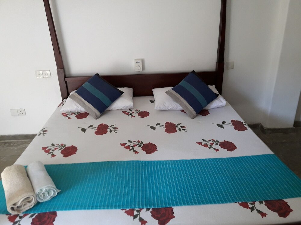 Фото Sea Front Hikkaduwa