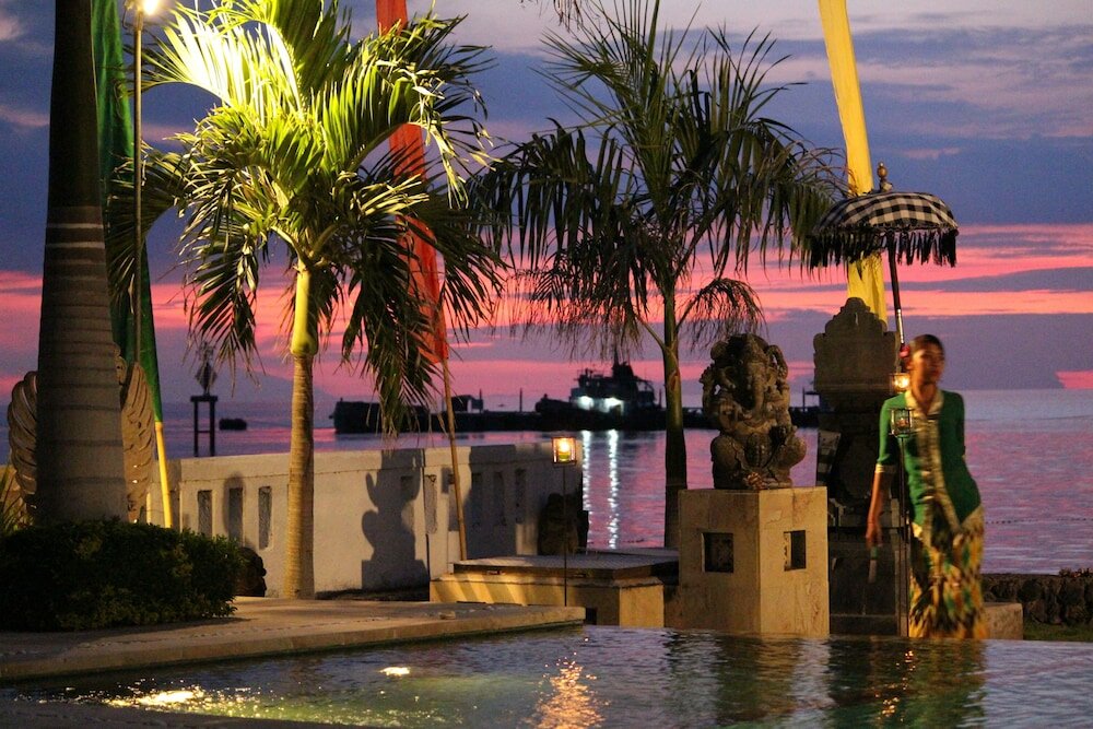 Фото Kelapa Lovina Beach Villas