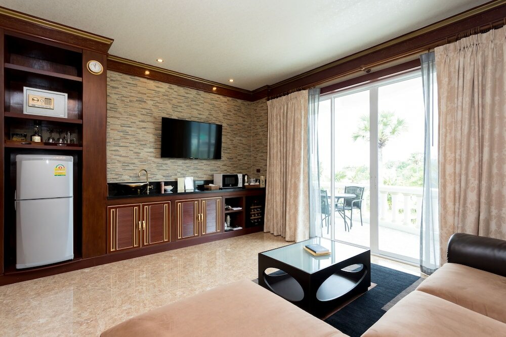 Фото Erawan Hotel