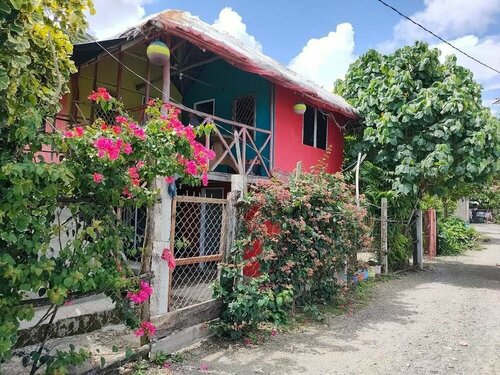 Гостиница A. S. J. Backpackers Baler в Провинции Аурора