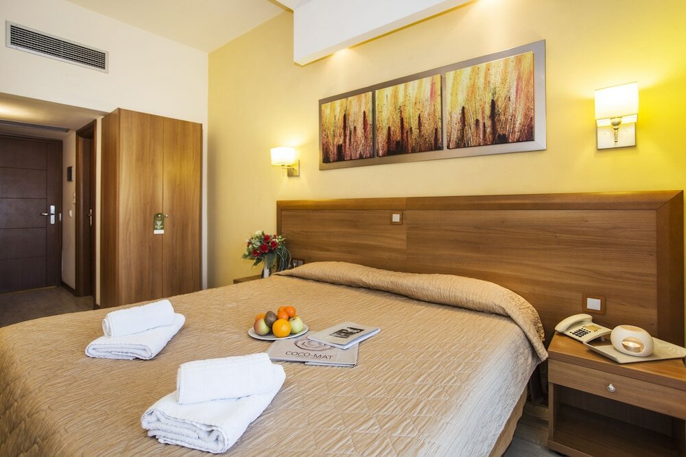 Фото Pefka Hotel