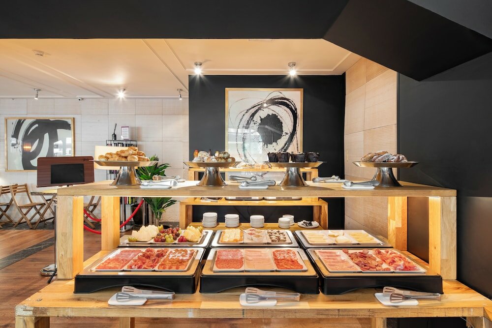 Фото La França Travellers