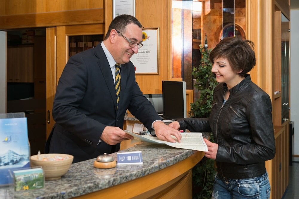 Фото Ambassador Suite Hotel