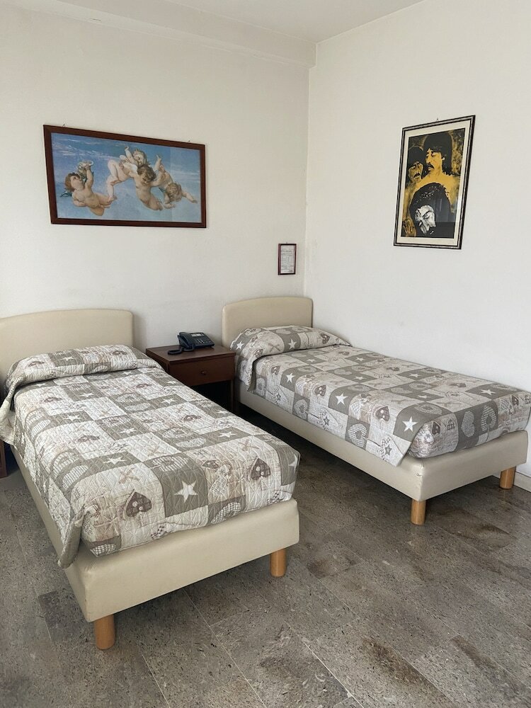 Фото Hotel Caldin's