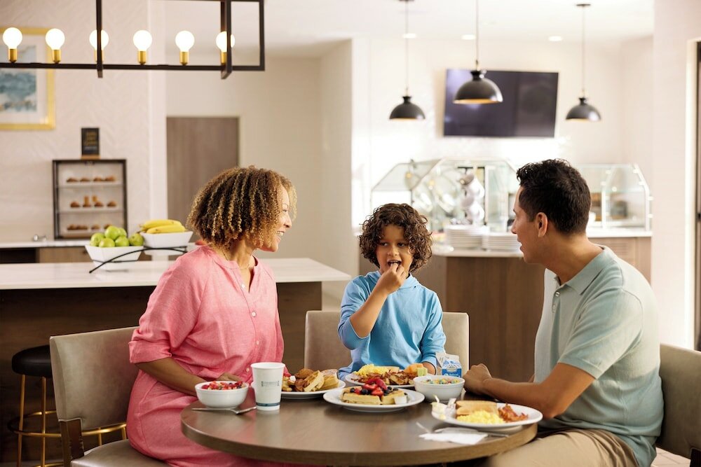 Фото Staybridge Suites Albuquerque - Airport, an Ihg Hotel