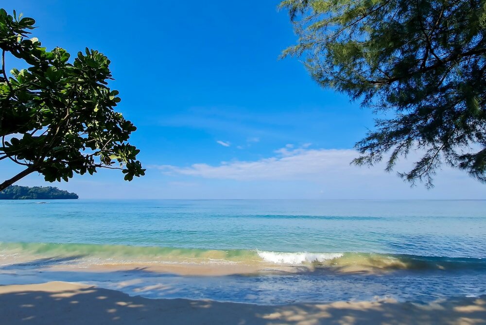 Фото Baan Khaolak Beach Resort