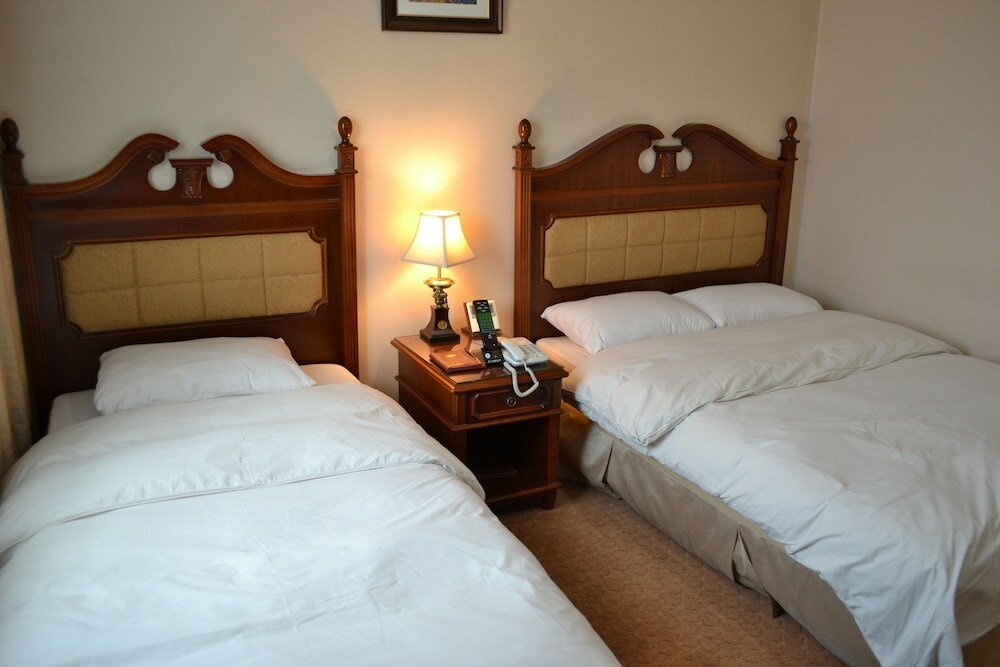 Фото New Chonji Hotel