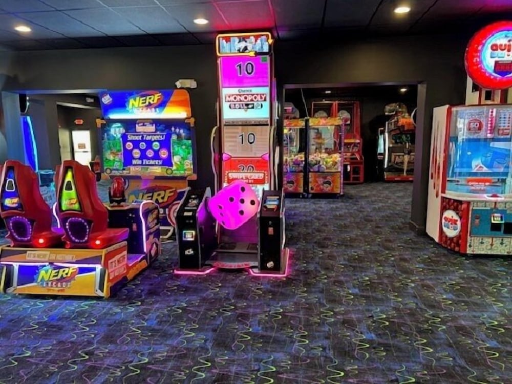 Фото North Shore Oceanfront Resort Hotel