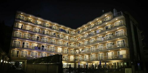 Внешний вид отеля Kaktus Hotel Volga в Калелье, фото 5