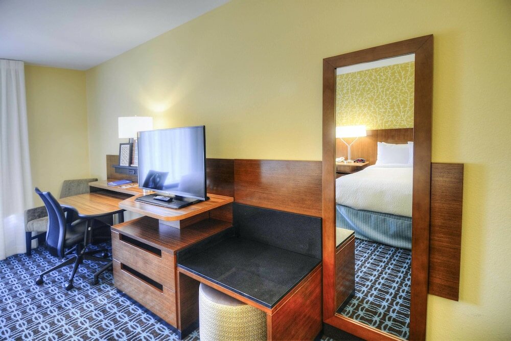 Фото Fairfield Inn & Suites by Marriott Princeton