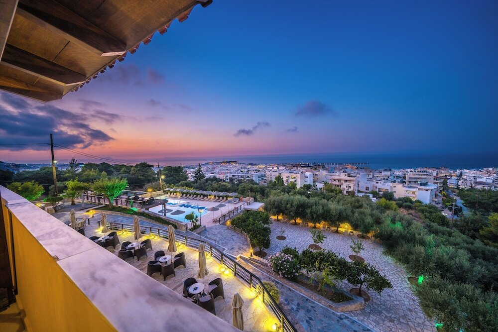 Фото Forest Park Hotel