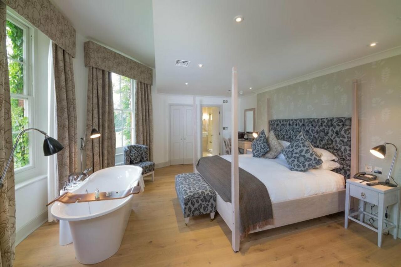 Фото Stoke Place Hotel