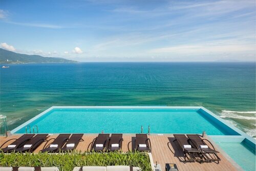 Гостиница TMS Hotel Da Nang Beach в Дананге