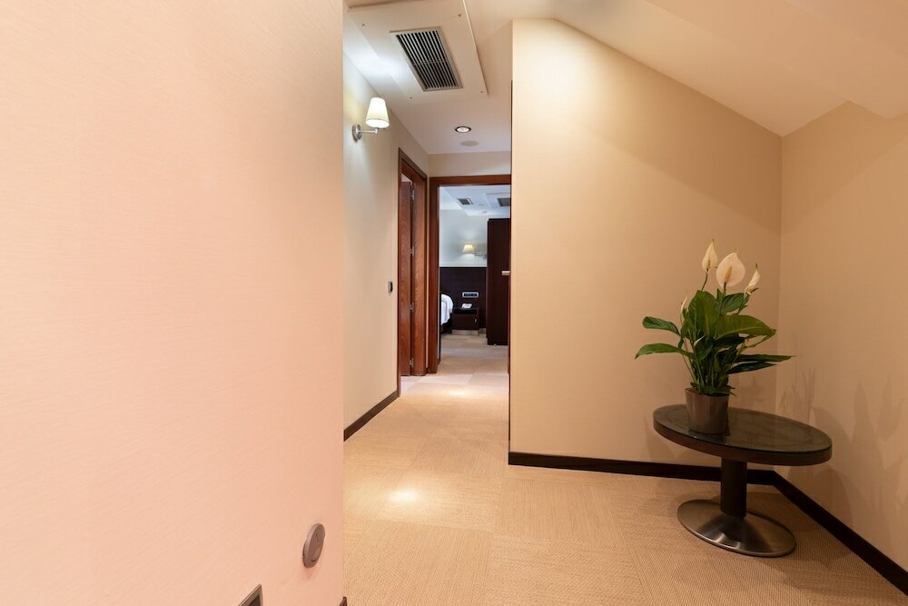 Фото Hotel San Juan de los Reyes