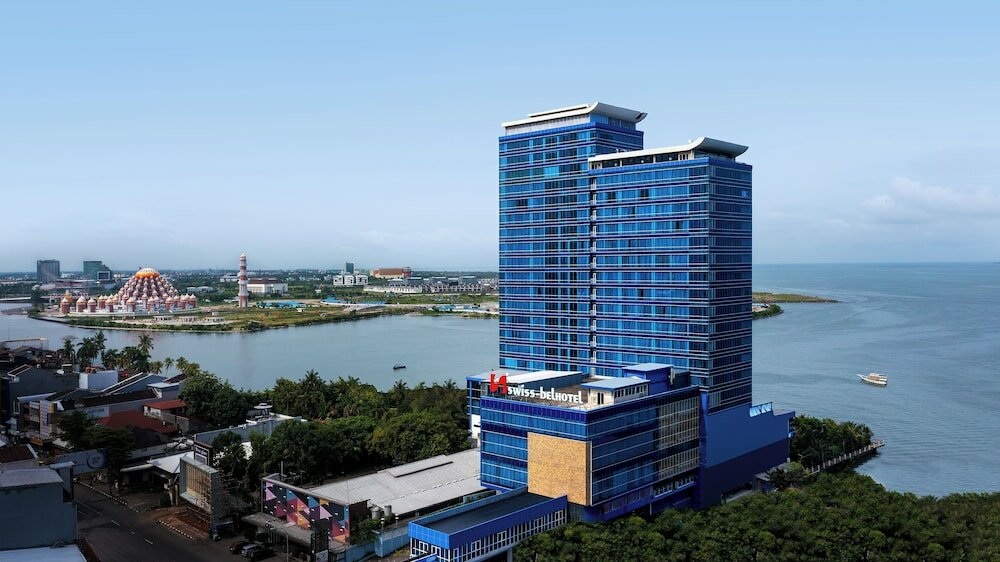 Фото Swiss-Belhotel Makassar