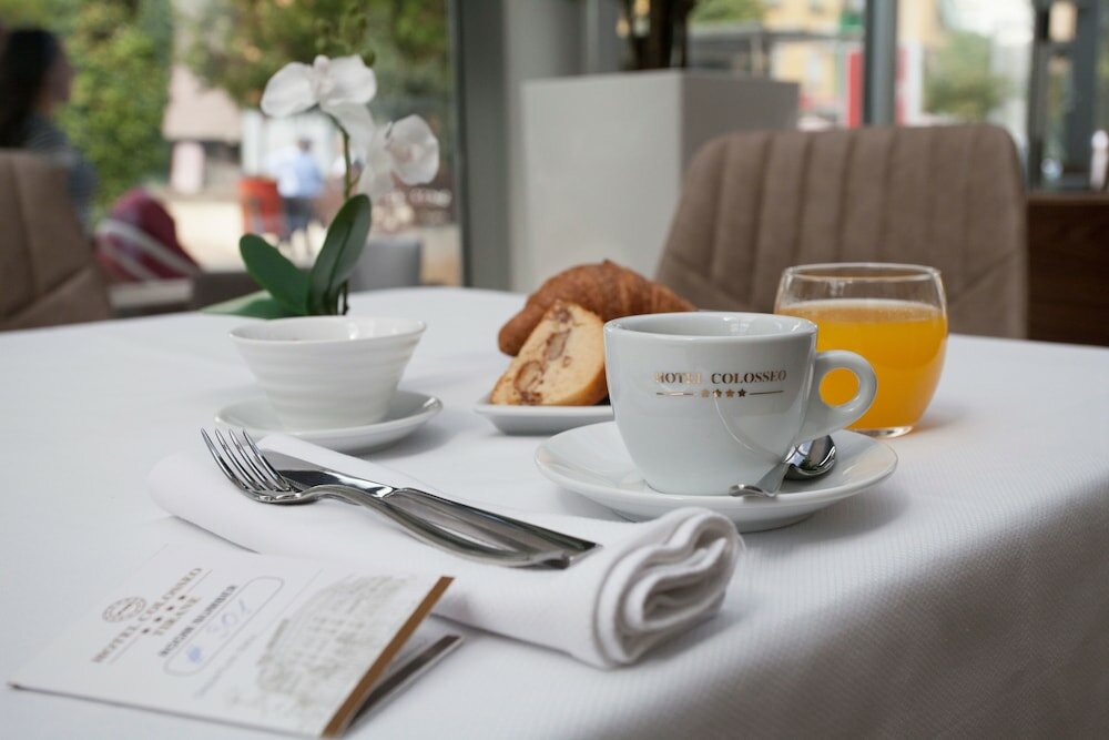 Фото Hotel Colosseo Tirana