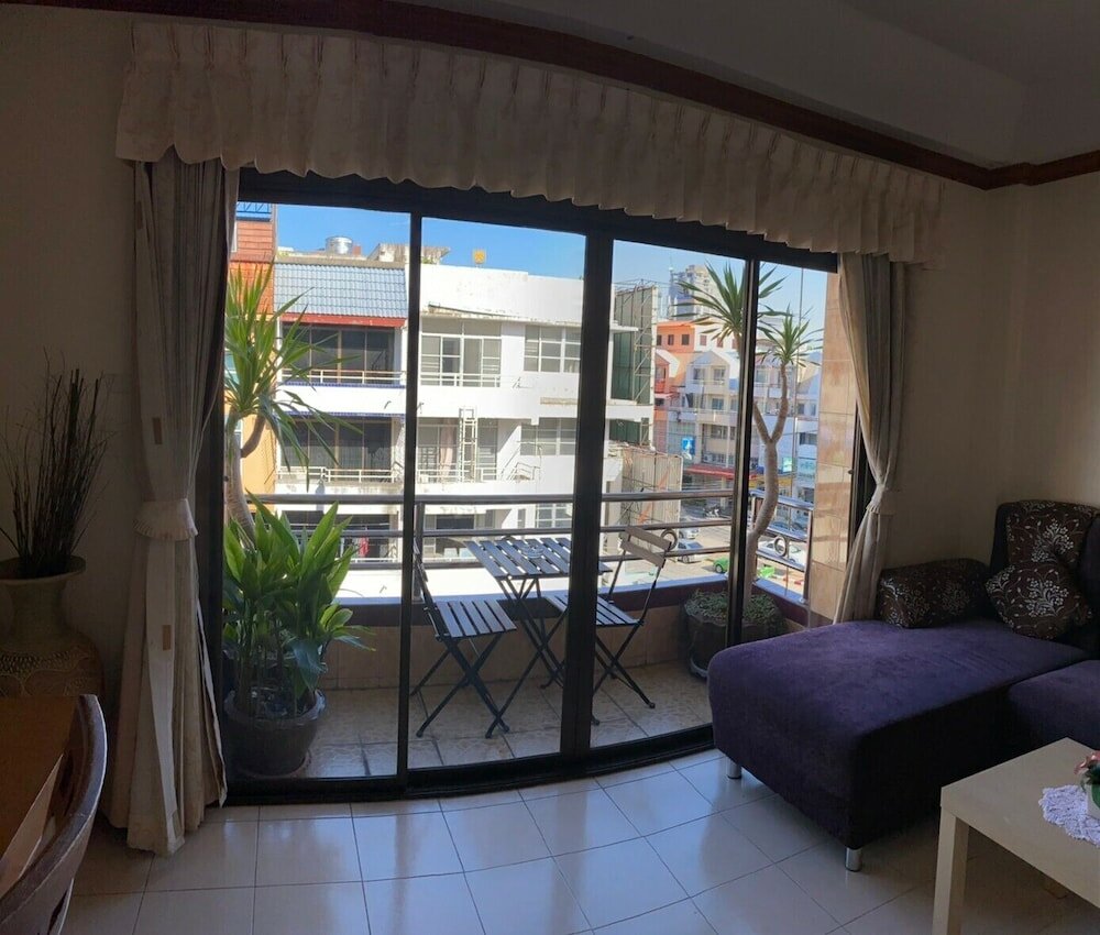 Фото Seaview Hotel Sriracha