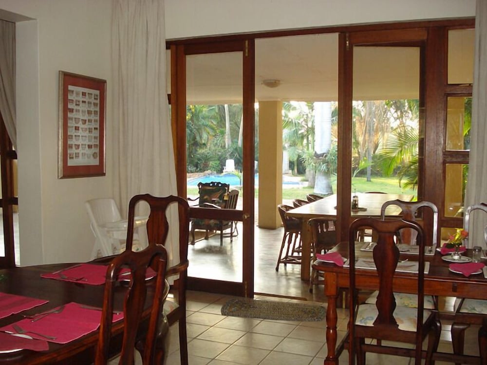Фото The Guest House Pongola