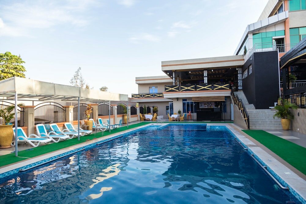 Фото отеля 1