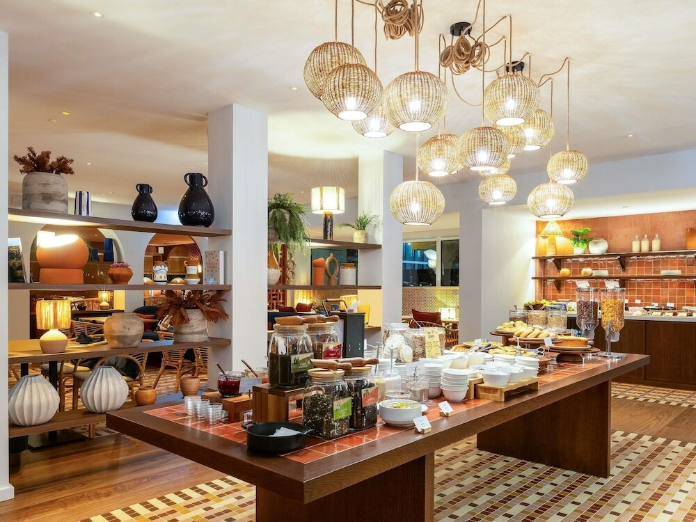 Фото Novotel Luxembourg Kirchberg