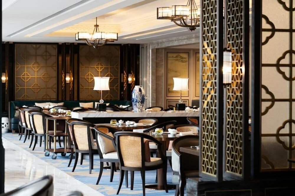 Фото Sheraton Hong Kong Tung Chung Hotel