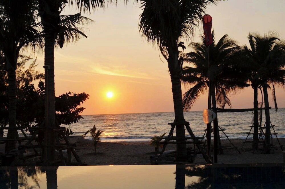 Фото Chidlom Resort