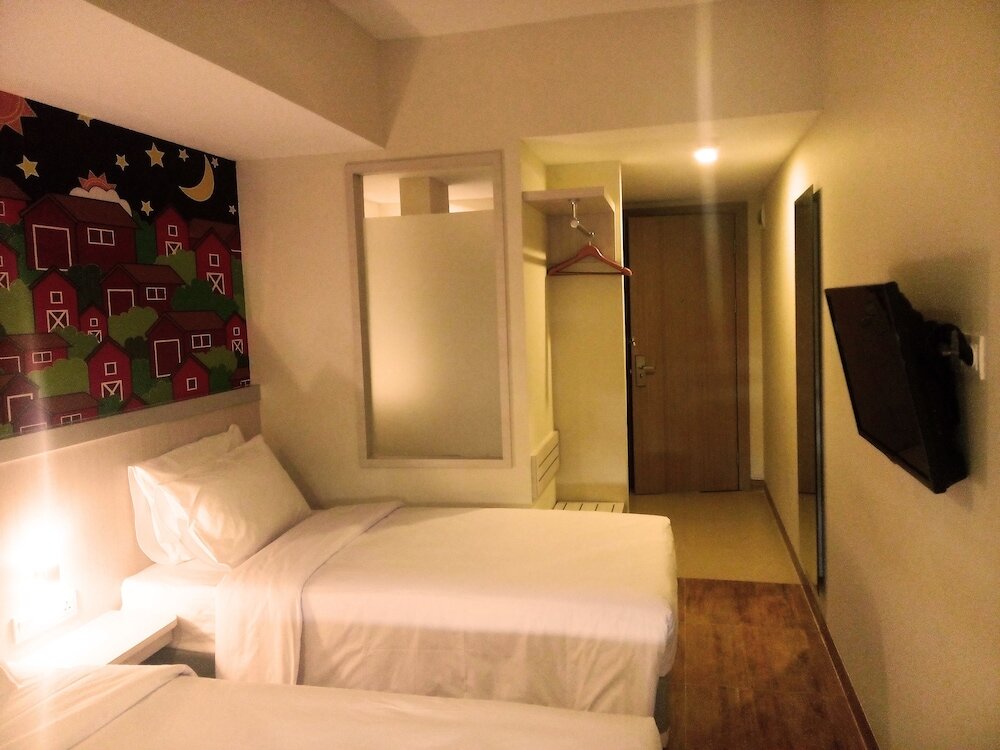 Фото Nite & Day Batam Jodoh Square