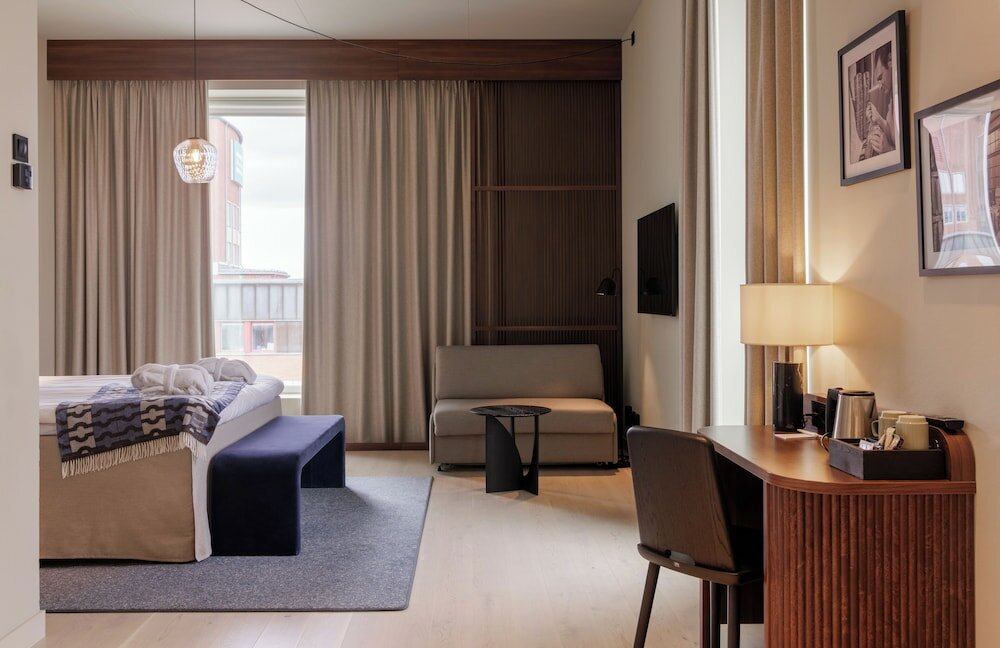 Фото Home Hotel Tapetfabriken