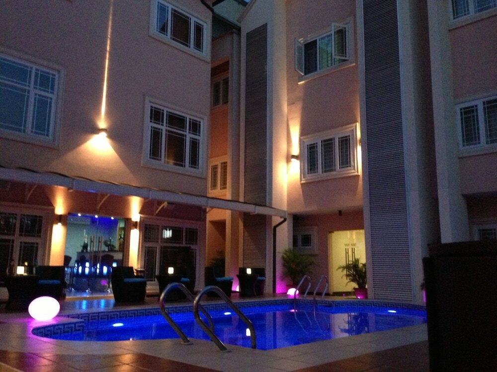 Фото GrandBee Suites