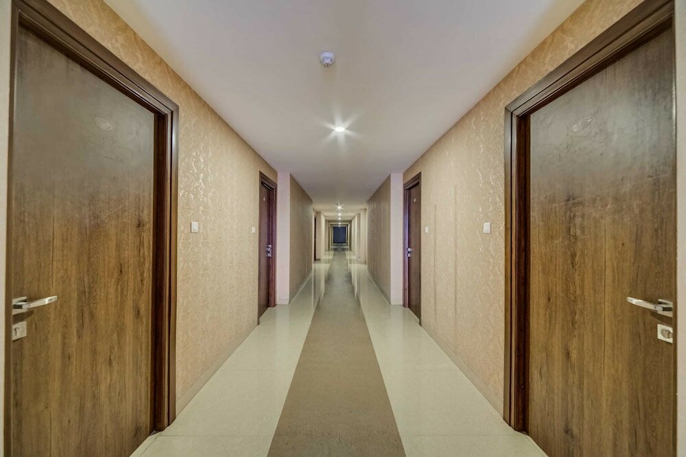 Фото Capital O 23502 Hotel Millennium Grand