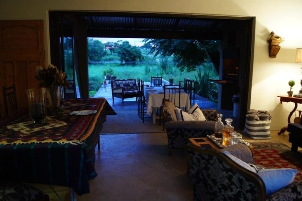 Фото Cunningham Cottage Guest House