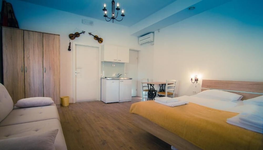 Фото Hotel Katrca 1905