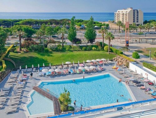 Внешний вид отеля Hotel Montemar Maritim в Санта-Сусане, фото 2